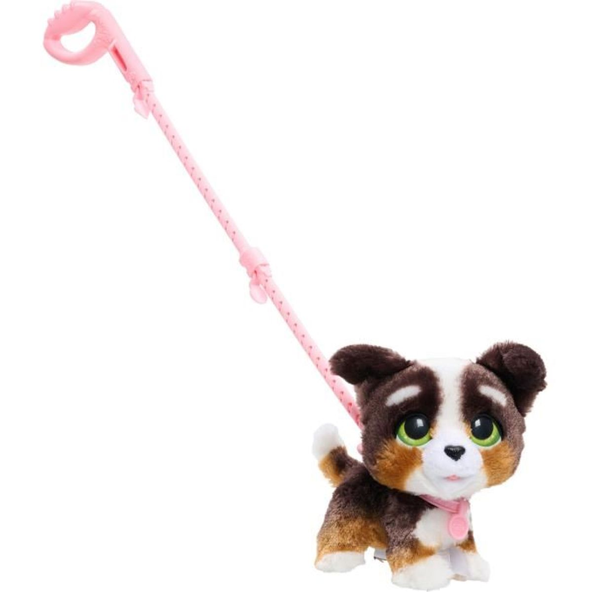 Un jouet en peluche représentant un chien avec une fourrure marron, blanche et bronzée, des yeux verts et une laisse rose. Le chien a un collier rose.