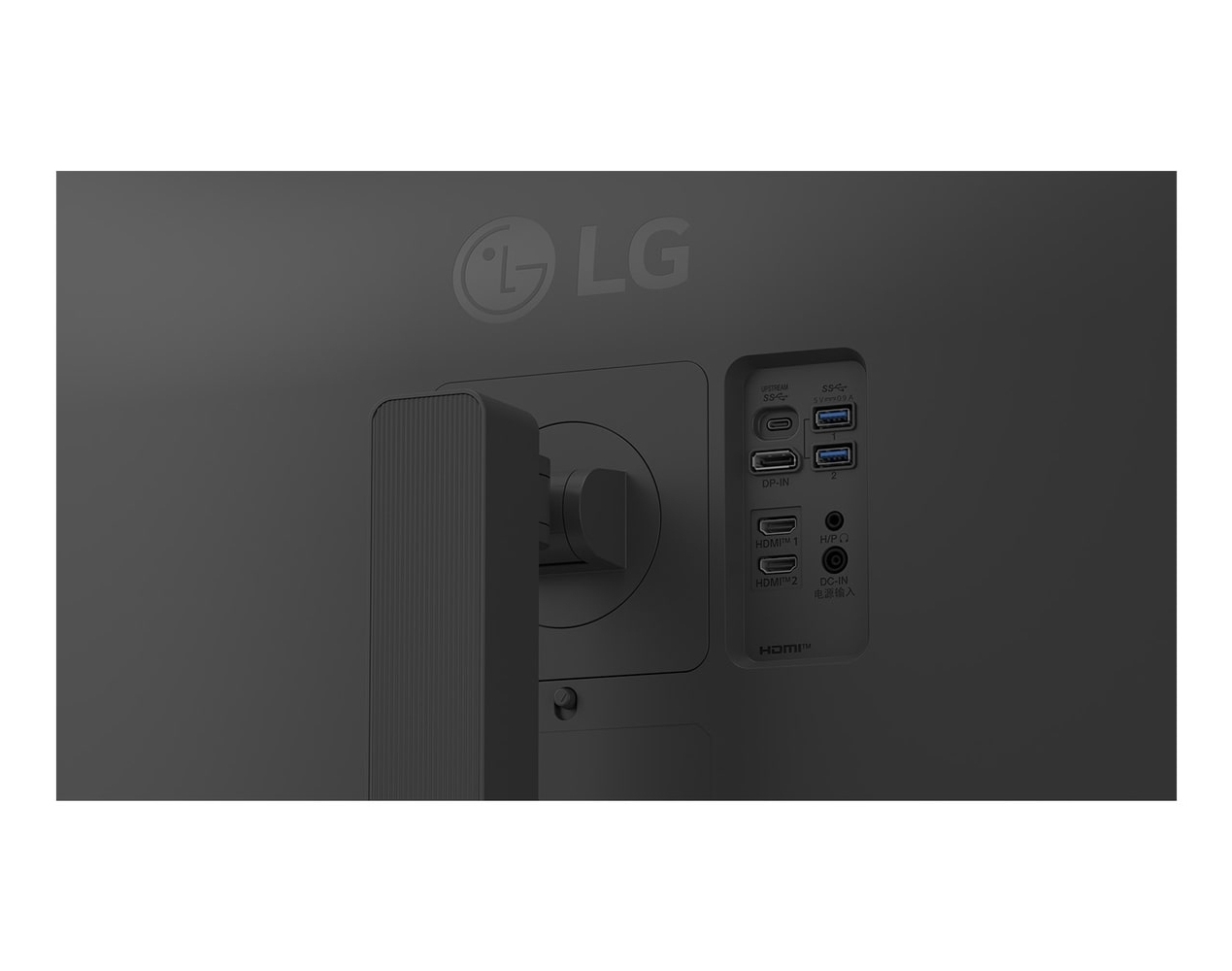 Rückansicht eines LG-Monitors. Anschlüsse sind HDMI, USB und Strom. Das LG-Logo ist sichtbar. Der Monitor ist dunkelgrau.