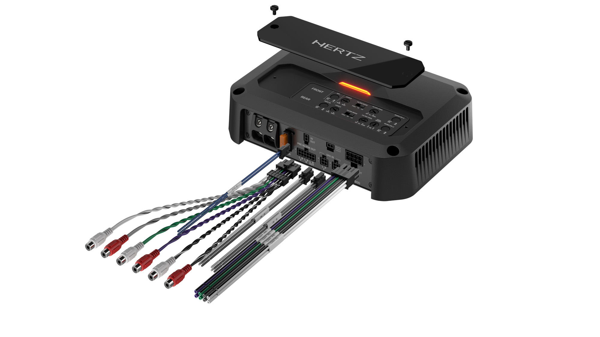 Ein schwarzer Hertz-Auto-Audioverstärker mit angeschlossenen Drähten. Die obere Platte ist leicht geöffnet und zeigt interne Komponenten und Bedienelemente.