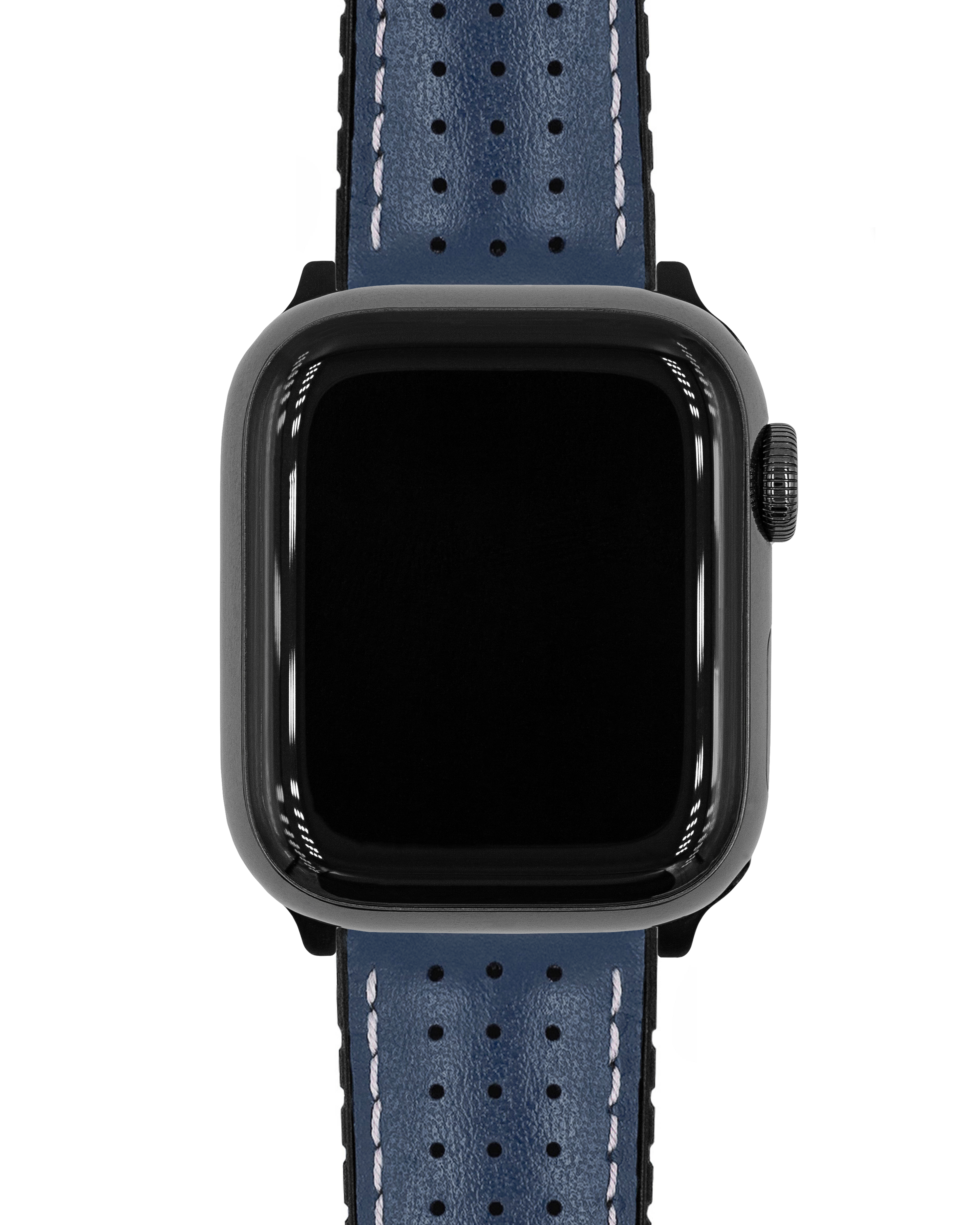 Schwarze Smartwatch mit blauem Lederarmband. Das Armband hat weiße Nähte und Perforationen. Weißer Hintergrund.