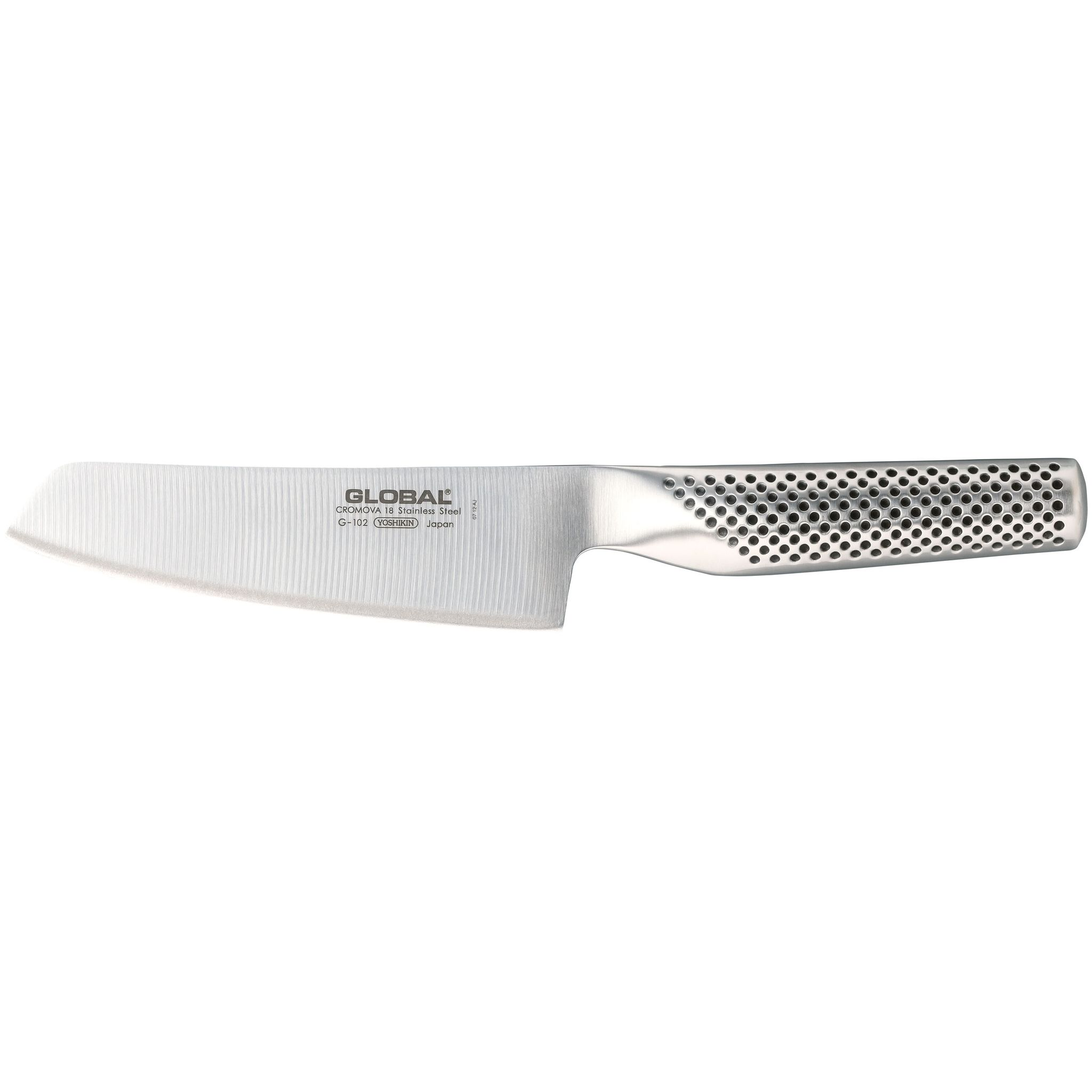 Ein Edelstahl-Global-Küchenmesser mit strukturiertem Griff und gerader, scharfer Klinge. Das Messer liegt auf Weiß.