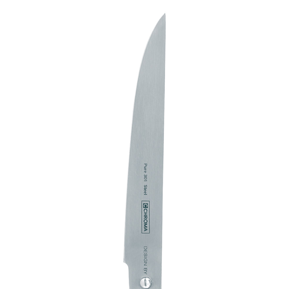 Ein Edelstahlmesser mit gebogener Klinge. Der Griff ist nicht sichtbar. Branding umfasst 'Pure 301 Steel' und 'CHROMA DESIGN BY'.
