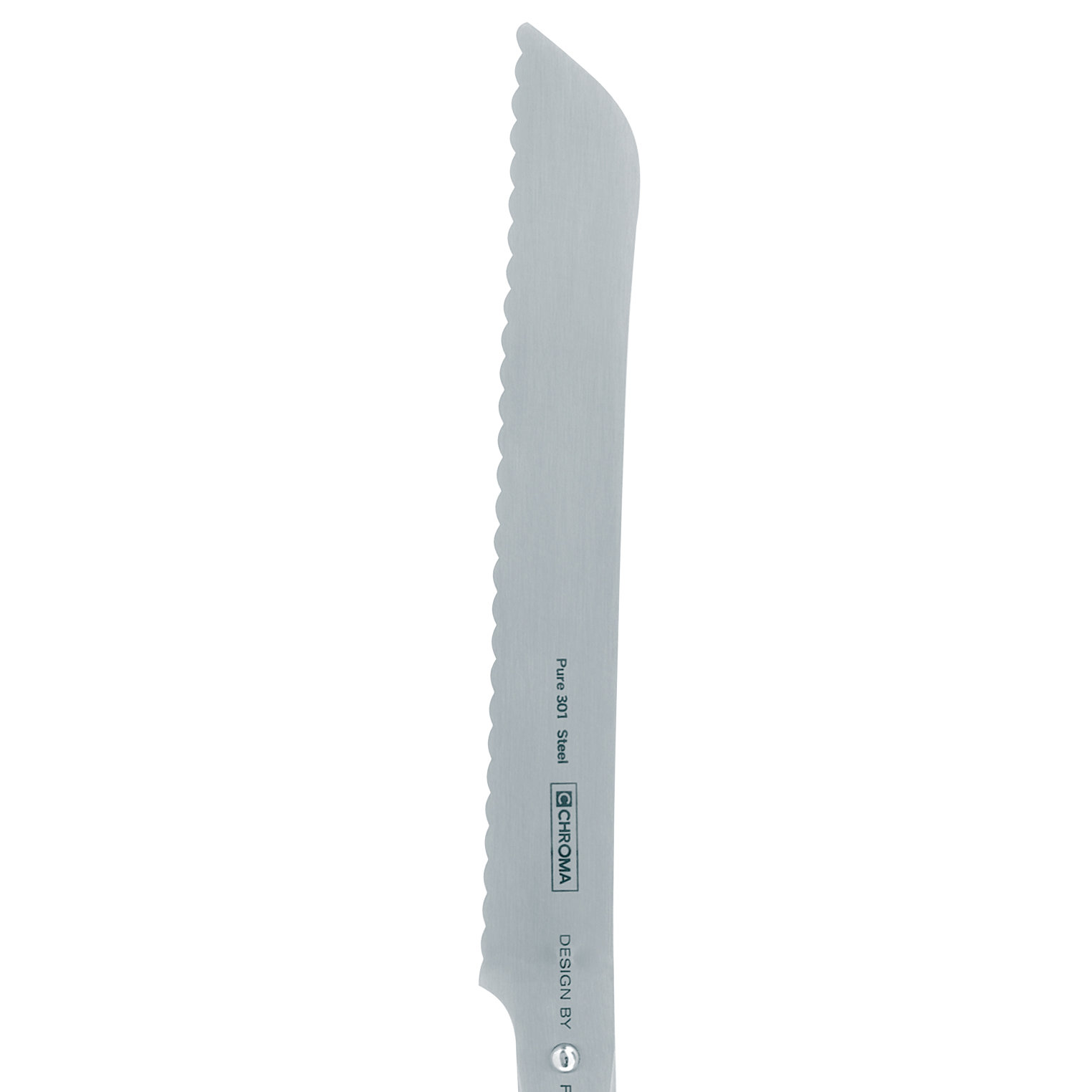 Ein gezahntes Brotmesser aus Edelstahl mit gebogener Oberkante. Auf dem Messer sind Marken- und Designinformationen aufgedruckt.
