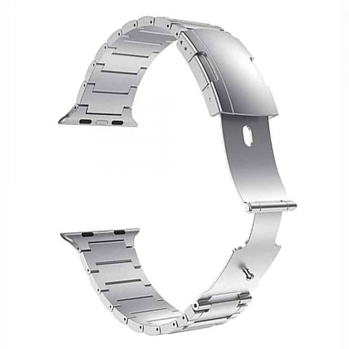 Ein silbernes Metall-Armband, das sich in einem Bogen krümmt. Es hat einen Verschluss und ineinandergreifende Glieder, vor weißem Hintergrund.