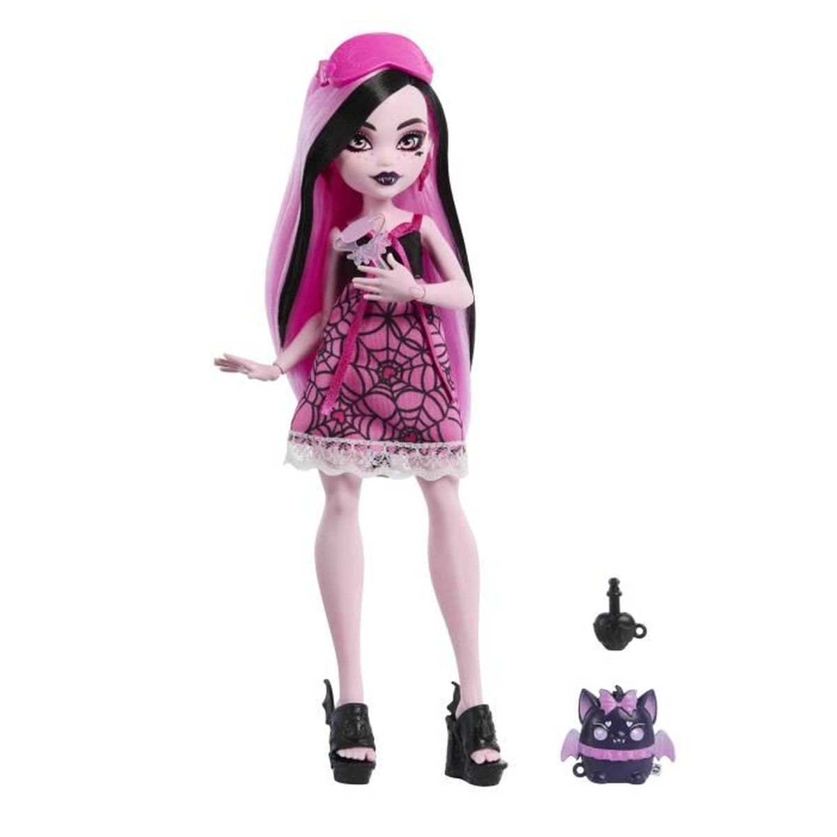 Eine Monster High-Puppe mit rosa und schwarzem Haar, die ein rosa Kleid mit Spinnennetz-Design trägt. Zubehör umfasst eine Fledermaus und eine Parfümflasche.