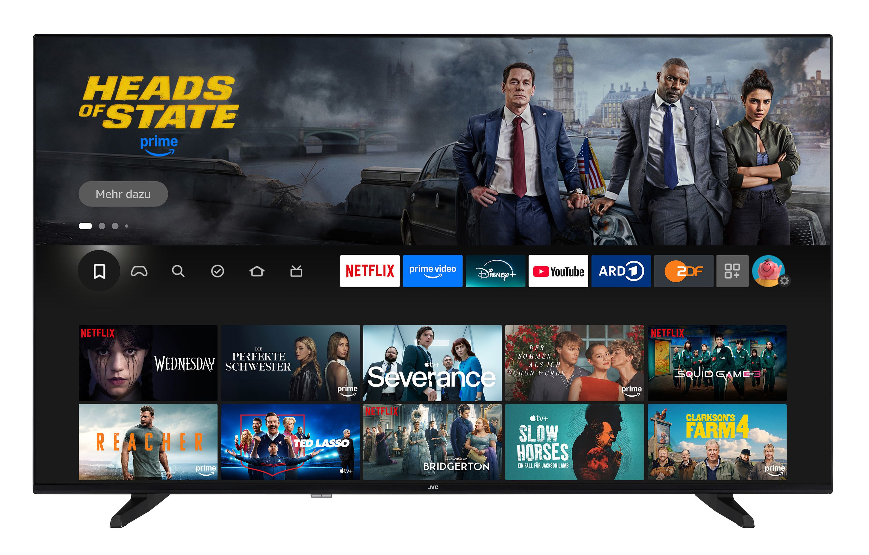 Ein JVC-Fernseher zeigt eine Prime Video-Oberfläche. Der Bildschirm zeigt Filmplakate und den Film 'Heads of State'.