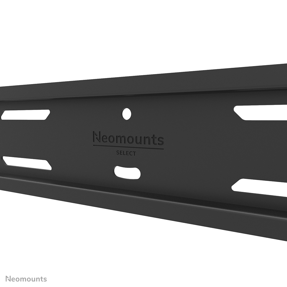 Zwarte Neomounts SELECT tv-beugel. Het heeft gaten voor montage en de merknaam is zichtbaar.