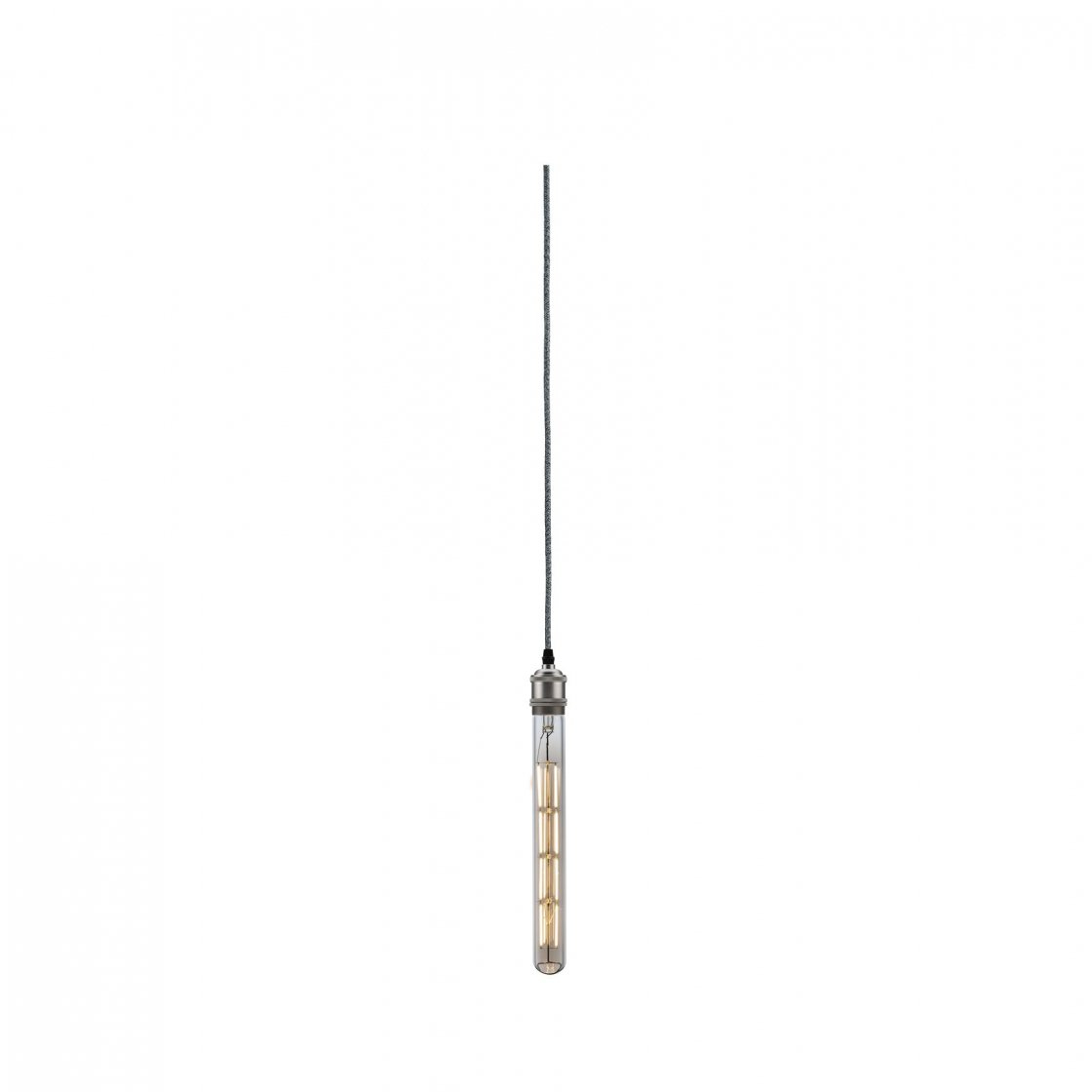 Una lámpara colgante vertical. Tiene una bombilla tubular larga de vidrio transparente con una tapa metálica, suspendida por un cable gris cubierto de tela.