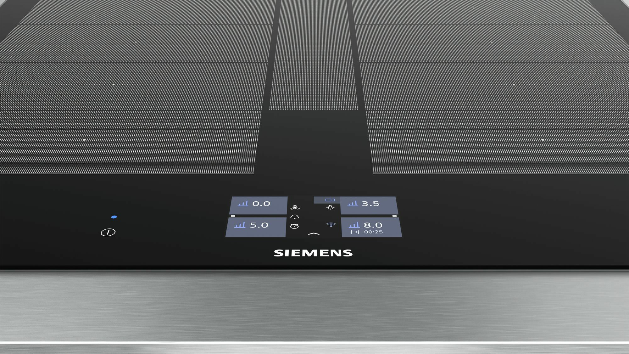 Gros plan sur une table de cuisson à induction Siemens noire et argentée. Affiche le panneau de commande avec des chiffres et des symboles.