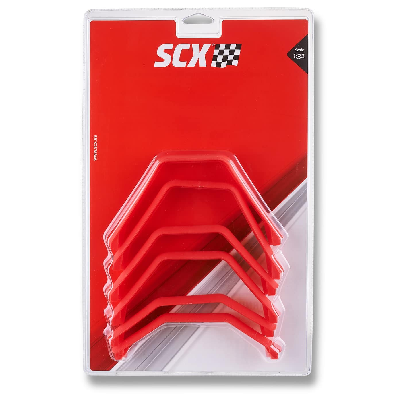 Un paquete de plástico transparente contiene piezas de plástico rojo, probablemente para un coche de modelo, con el logo SCX y información de escala.