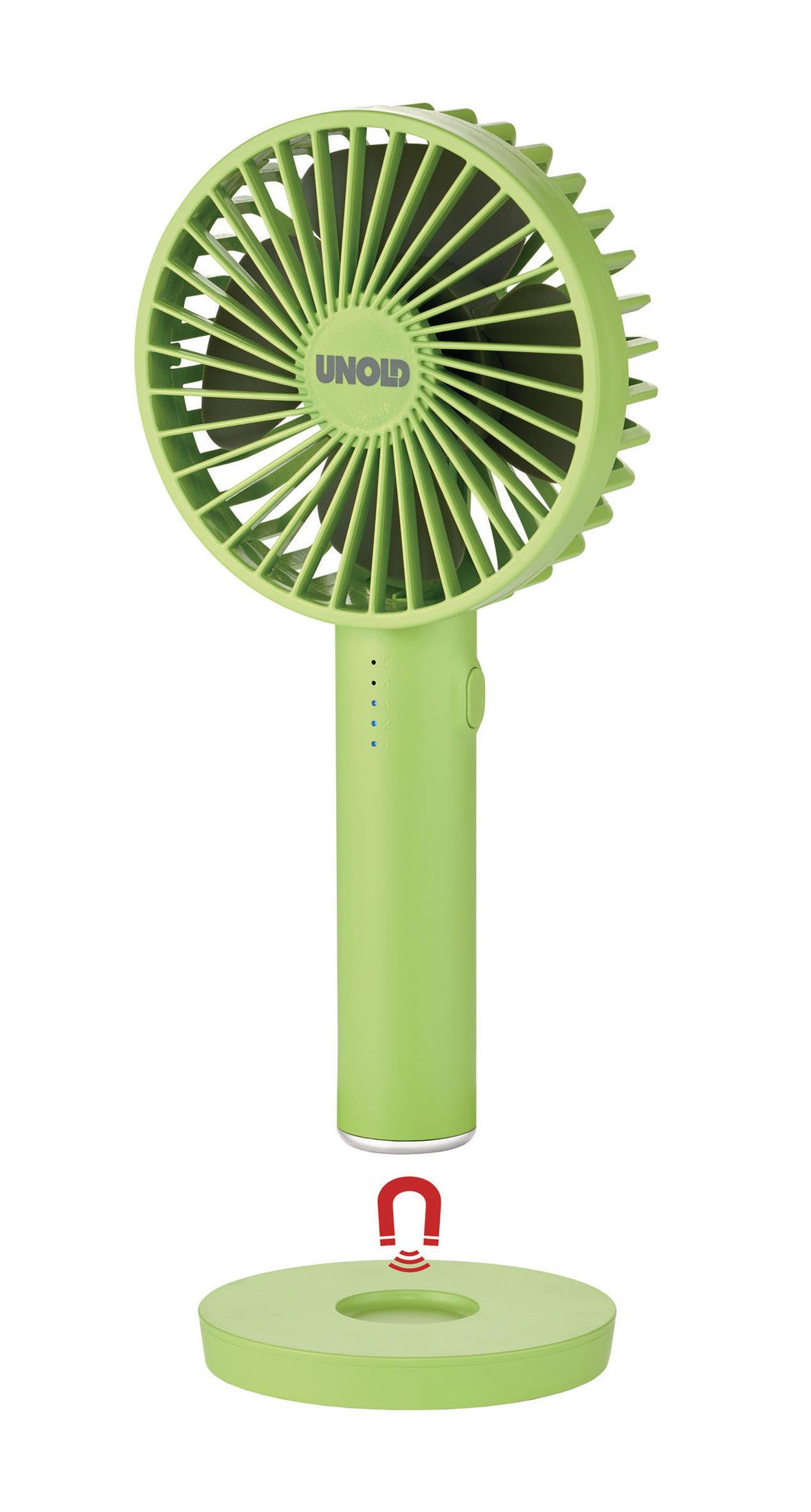 Zielony wentylator ręczny z marką 'UNOLD'. Stoi na okrągłej podstawie ze znakiem ładowania magnetycznego. Posiada cztery wskaźniki zasilania.