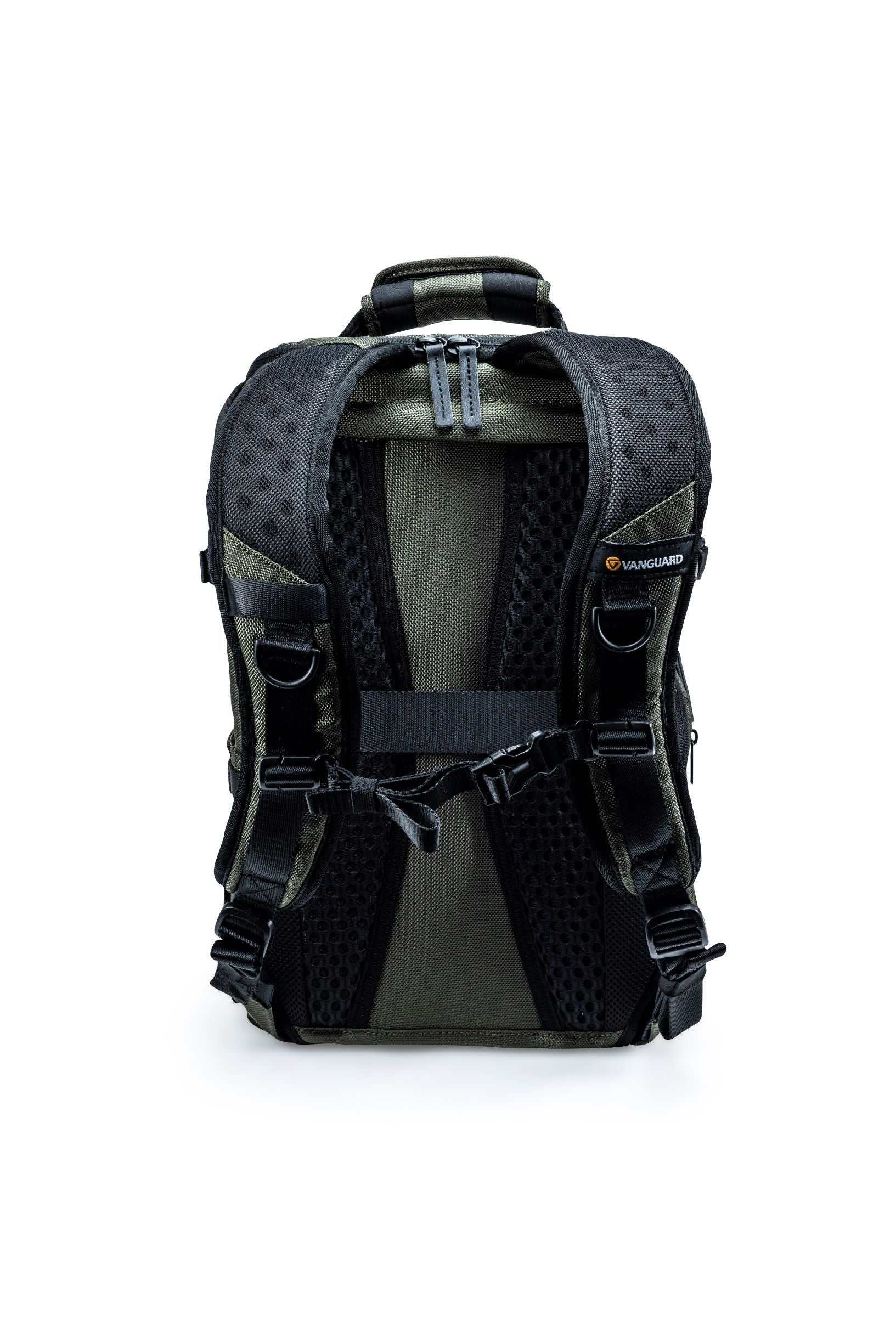 Ein schwarzer und olivgrüner Rucksack vor weißem Hintergrund. Mit mehreren Fächern, Riemen und dem Vanguard-Logo.