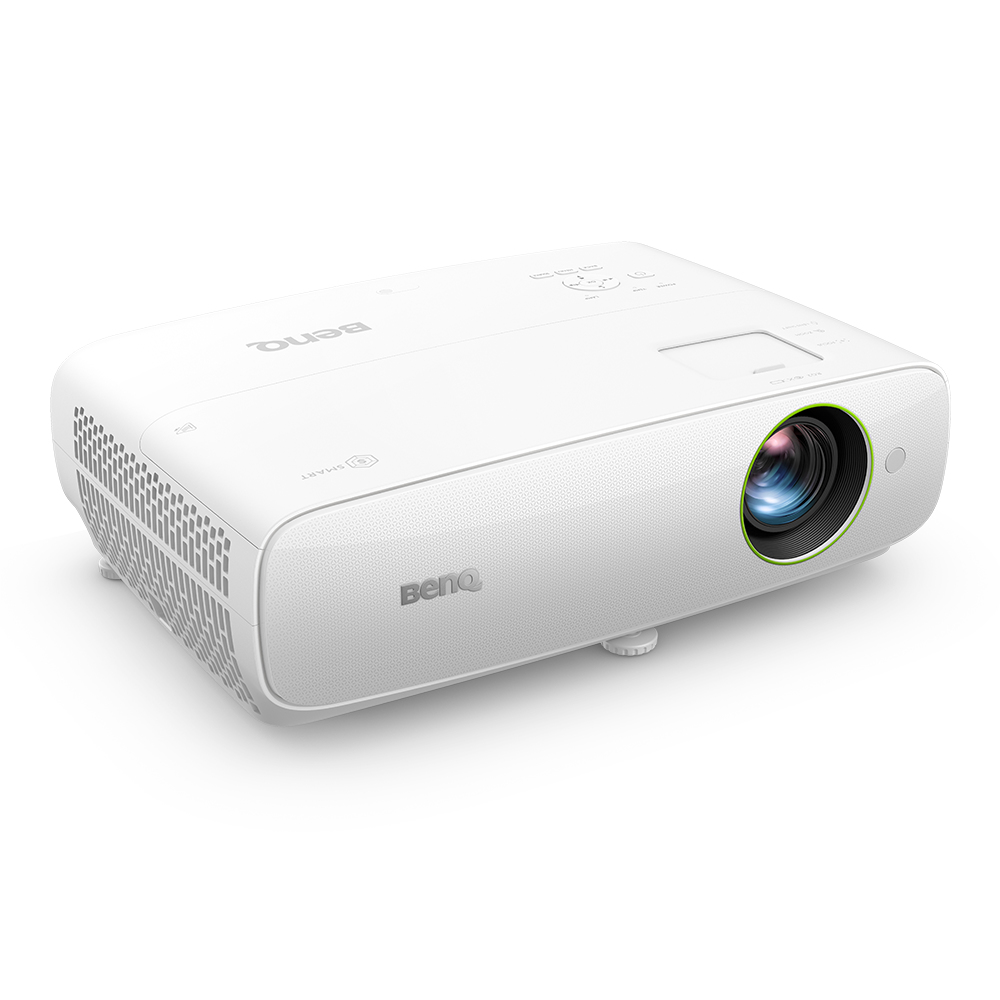 Un proiettore BenQ bianco con lente, pulsanti di controllo e griglia dell'altoparlante, su sfondo bianco.