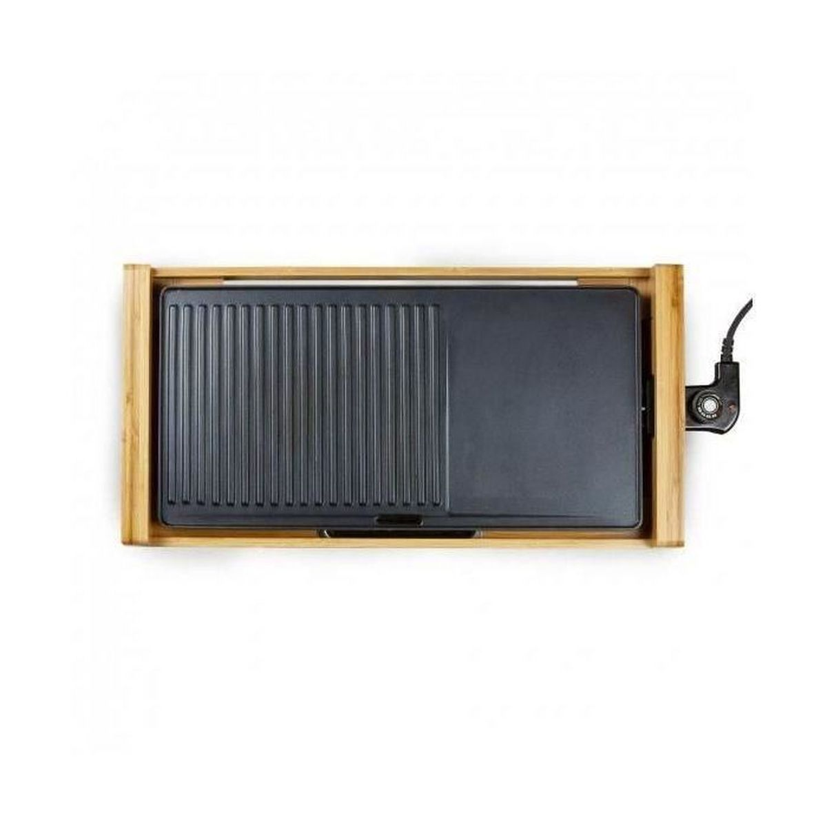 Una vista cenital muestra una parrilla eléctrica rectangular con marco de madera. La parrilla tiene una superficie acanalada y plana, con cable.