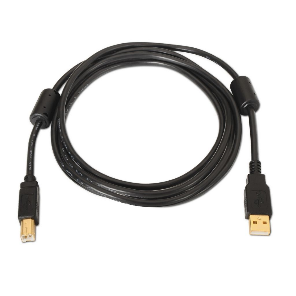 Un cavo USB nero è arrotolato su una superficie bianca. Entrambe le estremità del cavo hanno connettori USB. Il cavo è a fuoco.