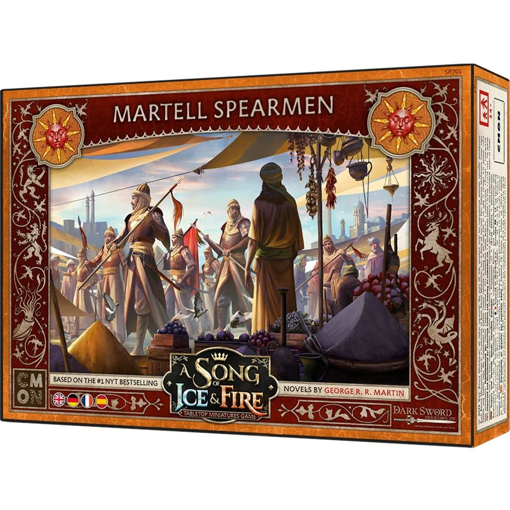 Arte de la caja del juego de mesa 'Martell Spearmen'. Figuras con vestimenta desértica en un mercado con una ciudad de fondo.