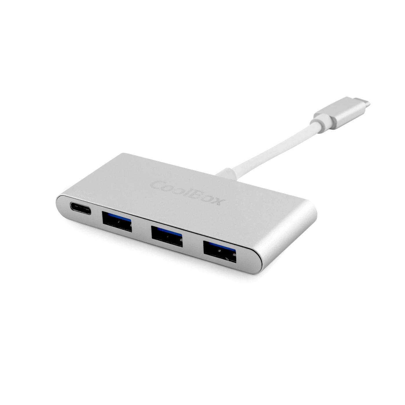Hub USB CoolBox argentato con porte USB-C e USB. Cavo bianco si estende a connettore USB-C. Isolato su sfondo bianco.