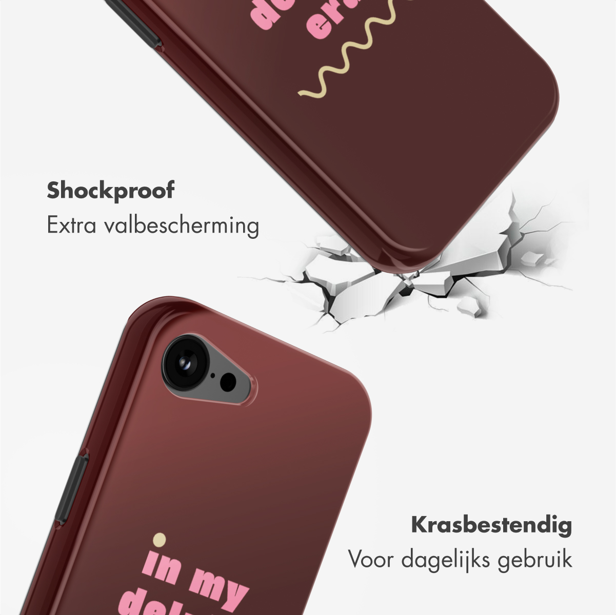 Deux coques de téléphone bordeaux, une tombant, créant des fissures. Texte : Antichoc, Résistant aux rayures. Texte rose. Fond blanc.