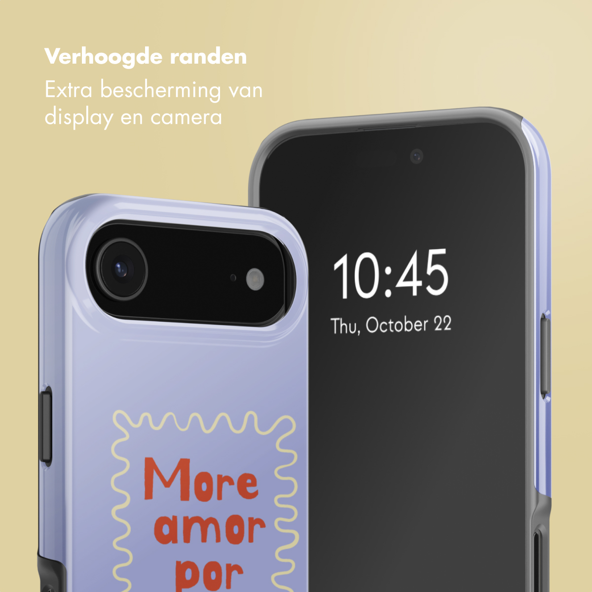 Twee telefoons naast elkaar. Eén toont de tijd 10:45. De andere heeft een paarse hoes met de woorden 'More amor por'.