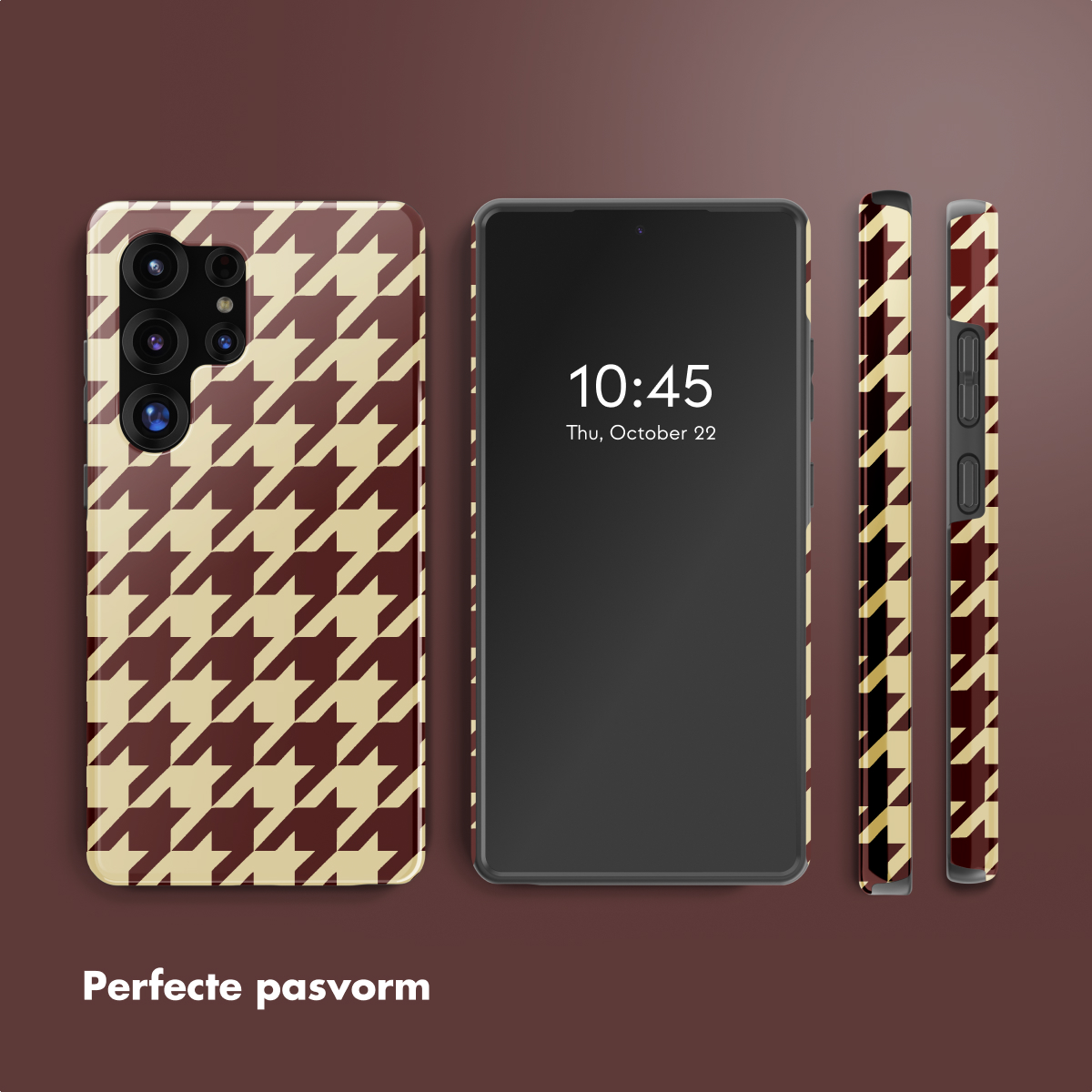 Uno smartphone con custodia fantasia, schermo che mostra l'ora. Sono mostrate custodie aggiuntive. Lo sfondo è color marrone.