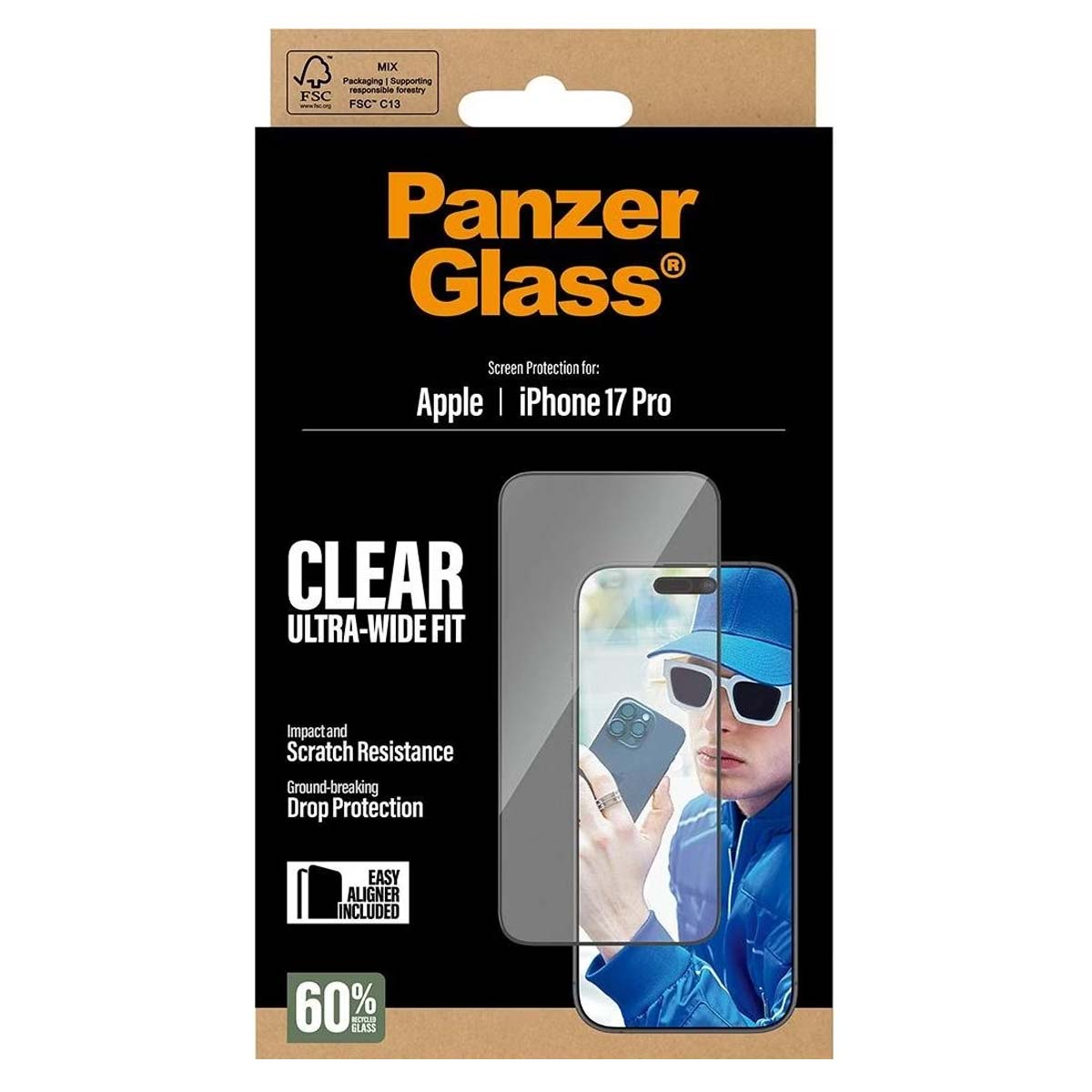 Panzer Glass ekran koruyucu kutusu. Apple iPhone 17 Pro yazıyor. Gözlüklü ve mavi şapkalı, telefon tutan adam.