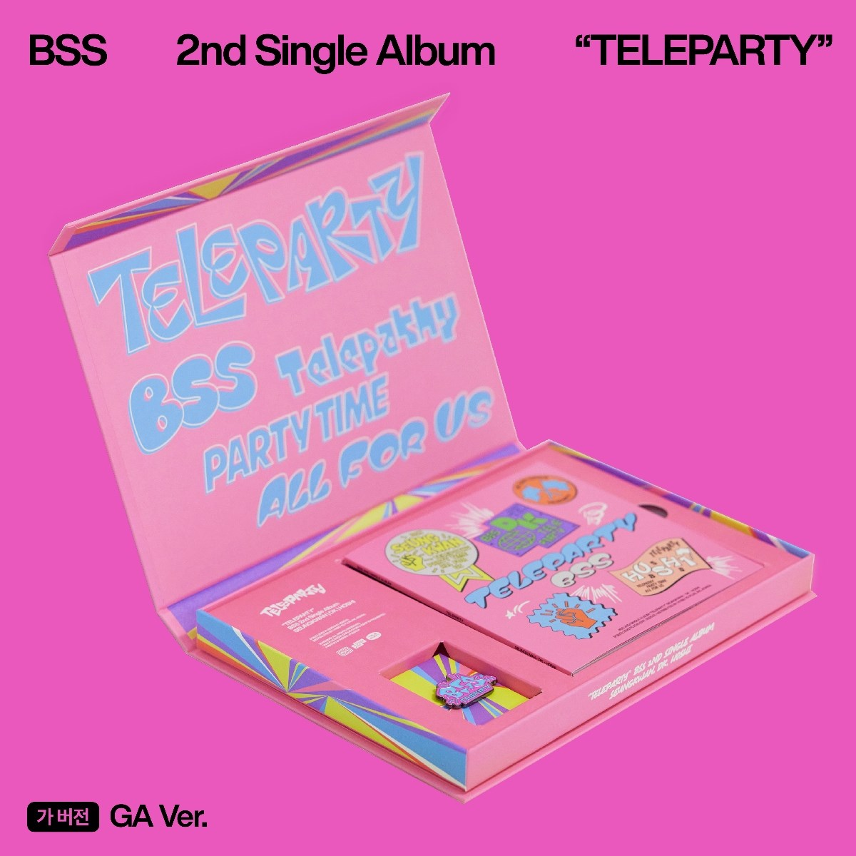 Roze boxset met album en extra's. Bevat de tekst "TELEPARTY" en "BSS". Roze achtergrond.