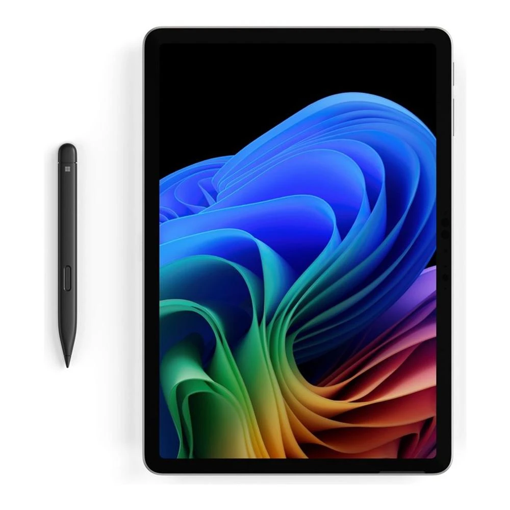 Tablet con stilo. Il tablet mostra arte astratta colorata. Lo stilo è nero. Lo sfondo è bianco.