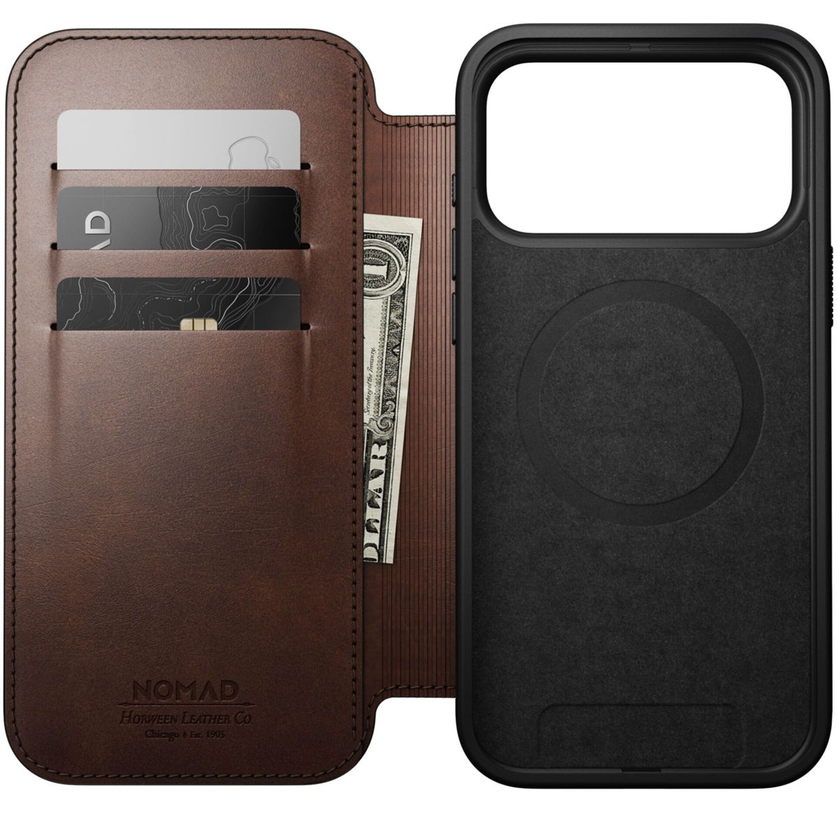 Un portafoglio in pelle marrone con carte e un biglietto da un dollaro accanto a una custodia per telefono nera.