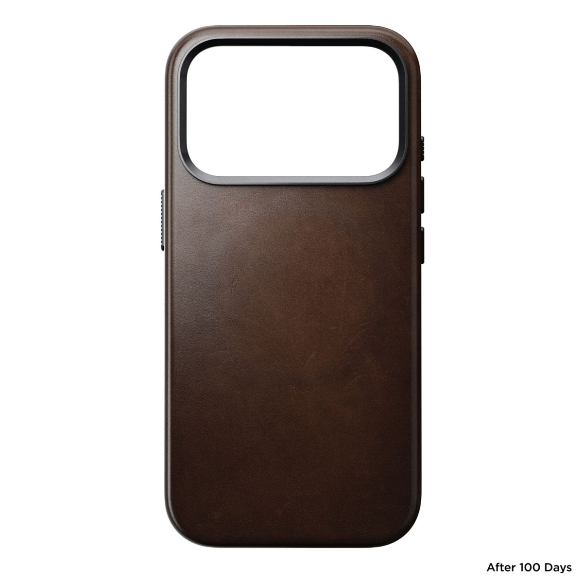 Una custodia per telefono in pelle marrone con un ritaglio per la fotocamera. Ha una cornice nera intorno alla fotocamera e pulsanti laterali.