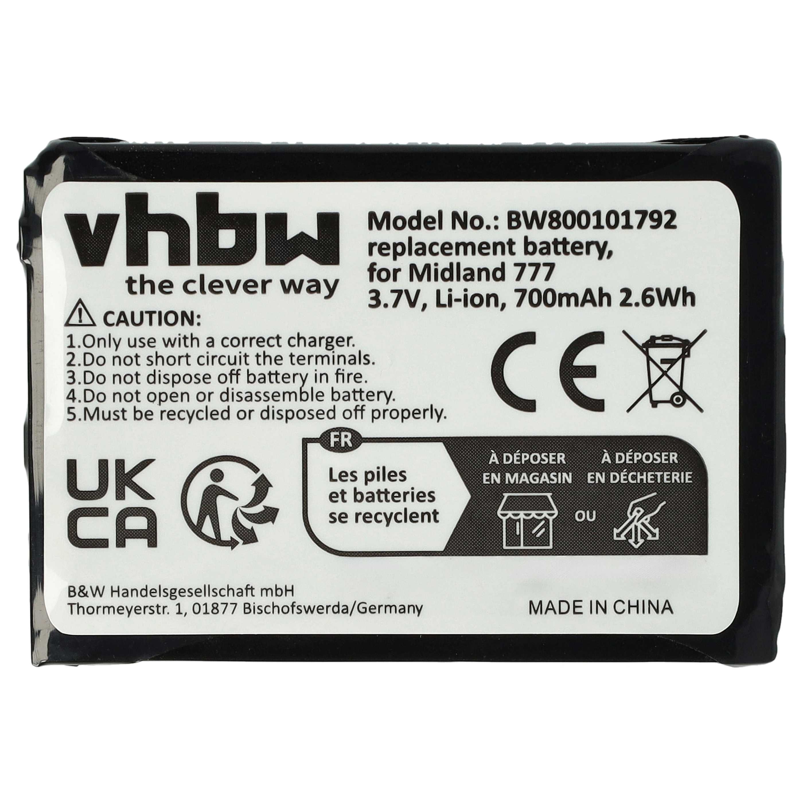 Batterieetikett mit Text und Symbolen. Schwarz und Weiß mit Warnhinweisen und Recyclinganweisungen. Markenlogo sichtbar.