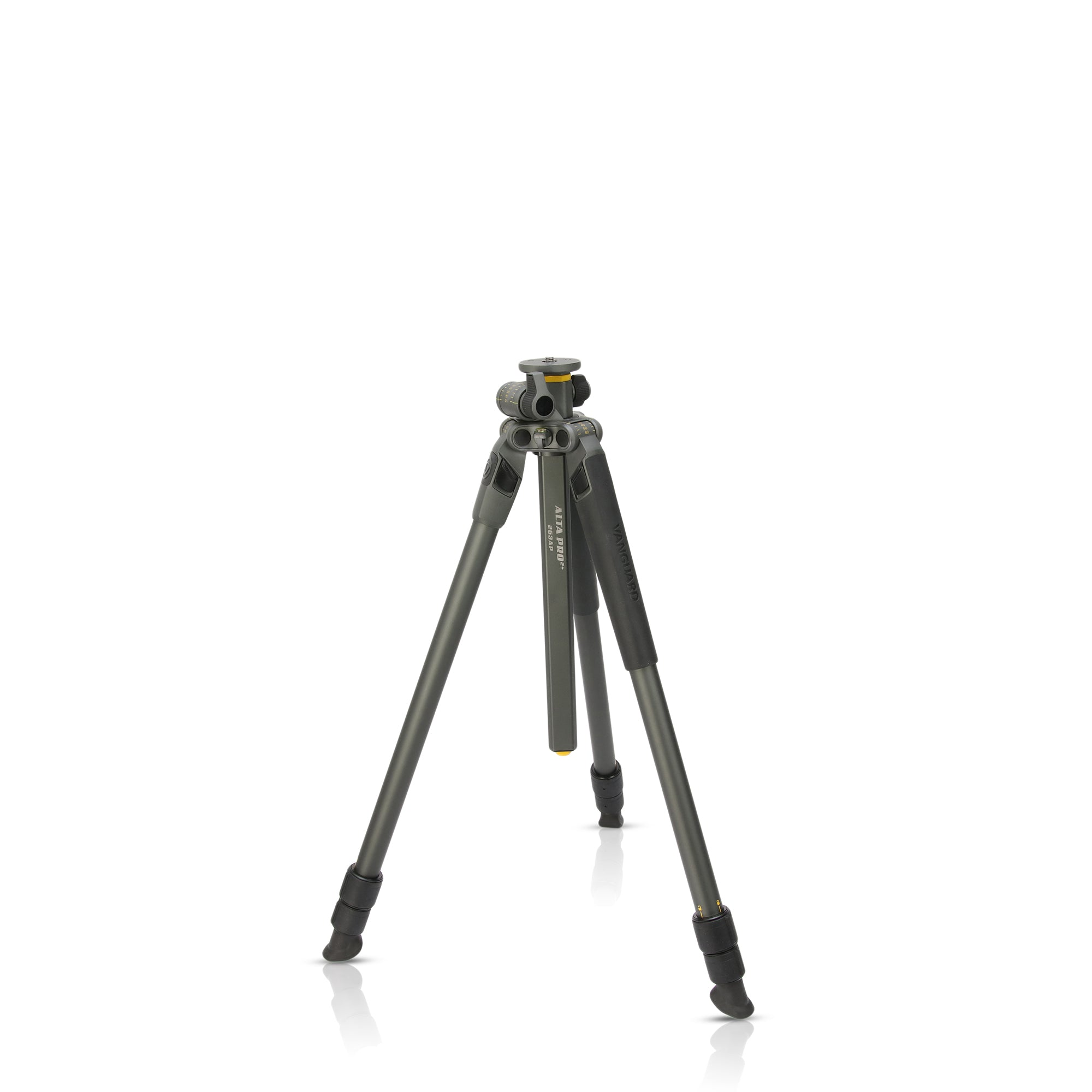 Szary statyw z trzema nogami i centralną kolumną stoi na białej powierzchni. Statyw jest do aparatu.