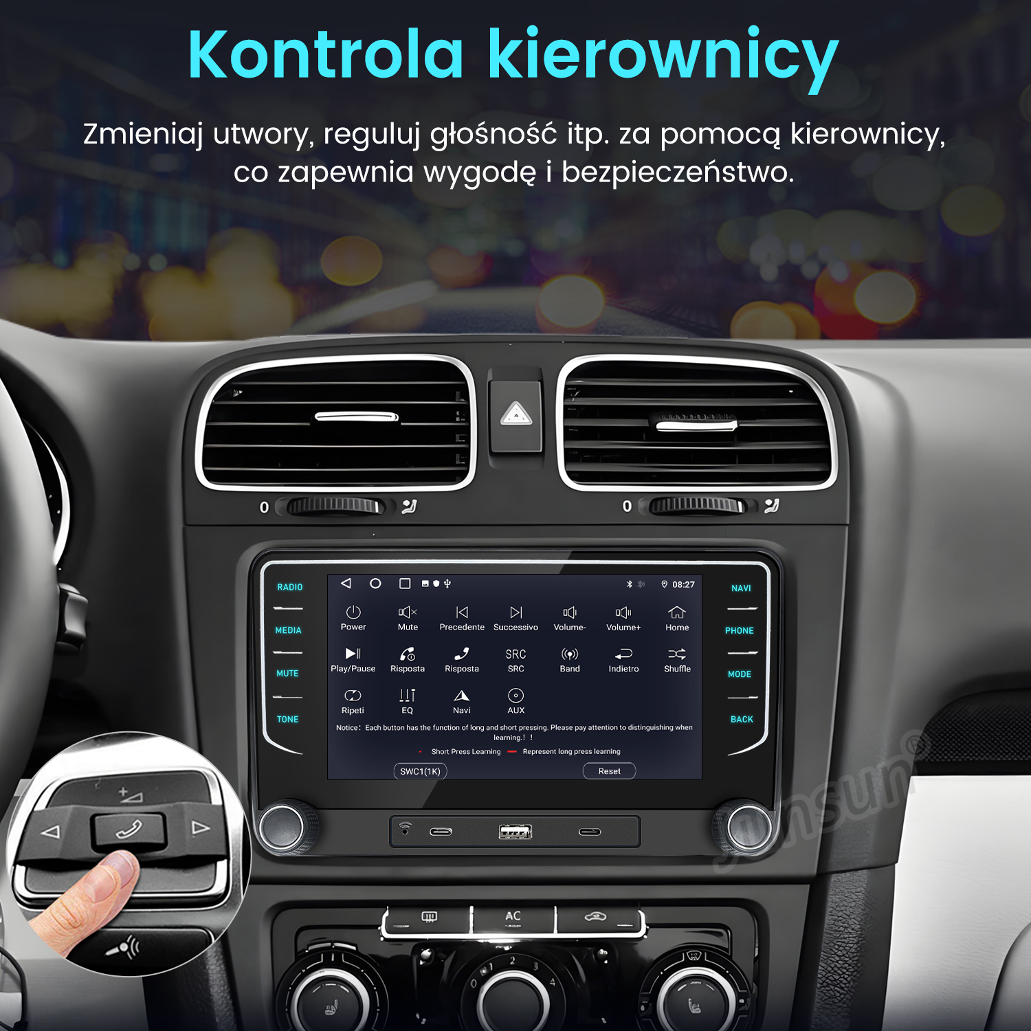 Wnętrze samochodu. Ręka naciska przycisk na kierownicy. Ekran wyświetla elementy sterowania radiem. Widoczny polski tekst.