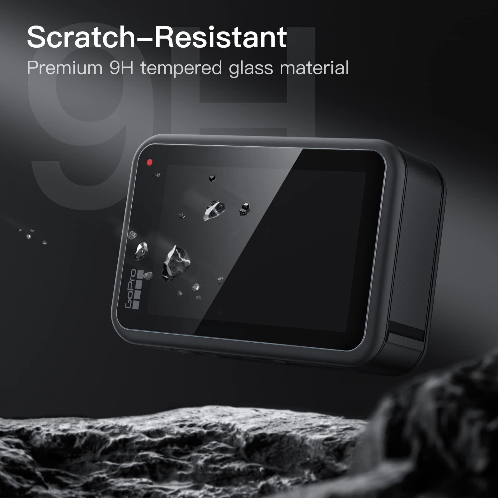 Czarna kamera z czerwonym światłem. Tekst mówi 'Odporny na zarysowania'. Pokazano szkło hartowane i symulowane uderzenia.