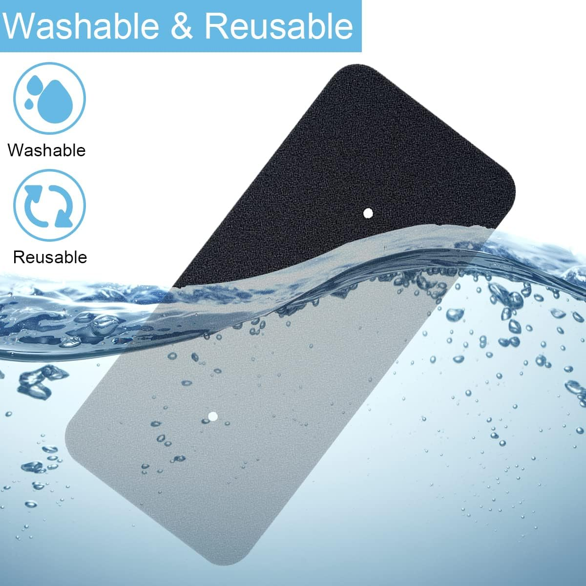 Dwie prostokątne podkładki czyszczące, jedna czarna i jedna szara, zanurzone w wodzie z bąbelkami. U góry tekst 'Washable & Reusable'.