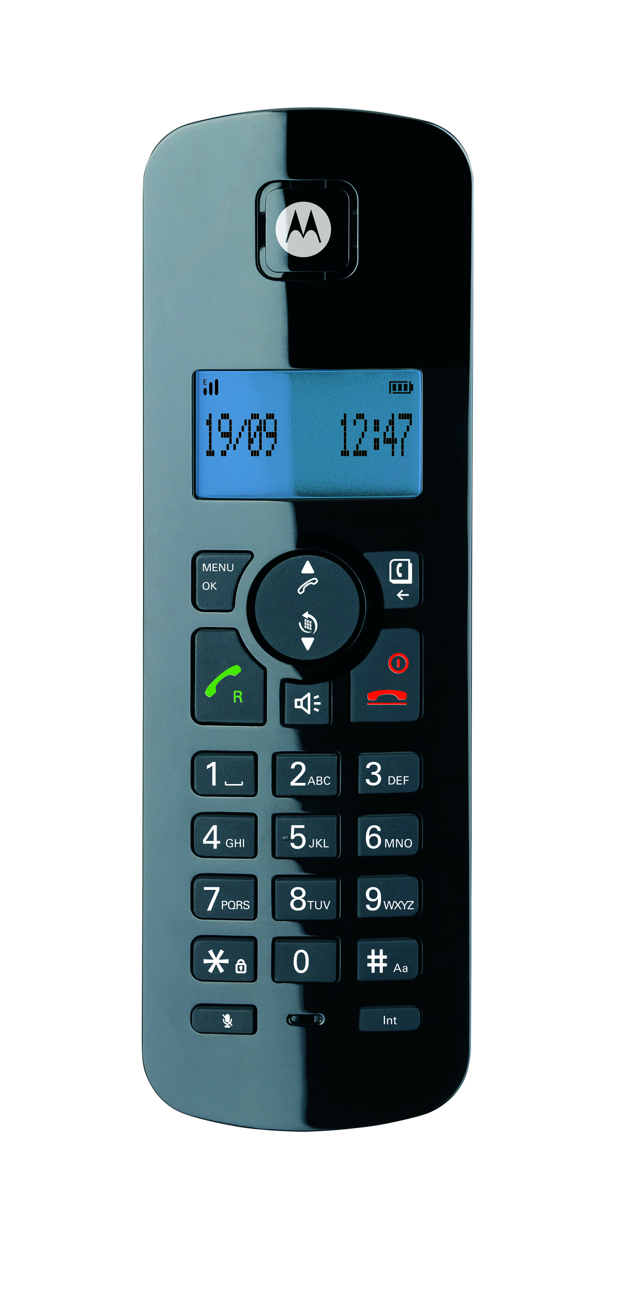 Un teléfono inalámbrico negro con pantalla que muestra la fecha y la hora, y un teclado con números y botones de función.
