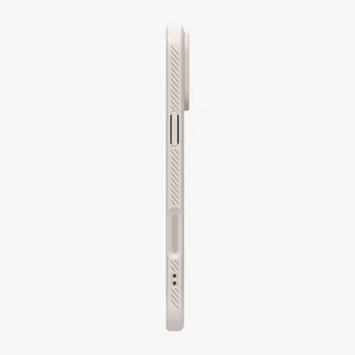 Vue latérale d'une coque de téléphone beige clair. Elle a une bosse de caméra, des boutons et un côté texturé pour l'adhérence. Le fond est blanc uni.