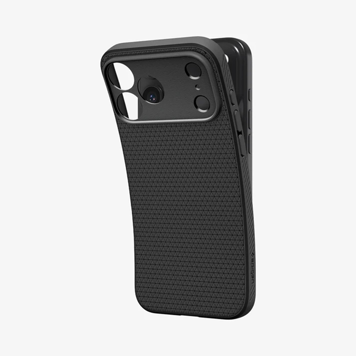 Zwarte telefoonhoes met getextureerde achterkant en camera-uitsparingen. Tweede hoes zichtbaar erachter. Witte achtergrond.