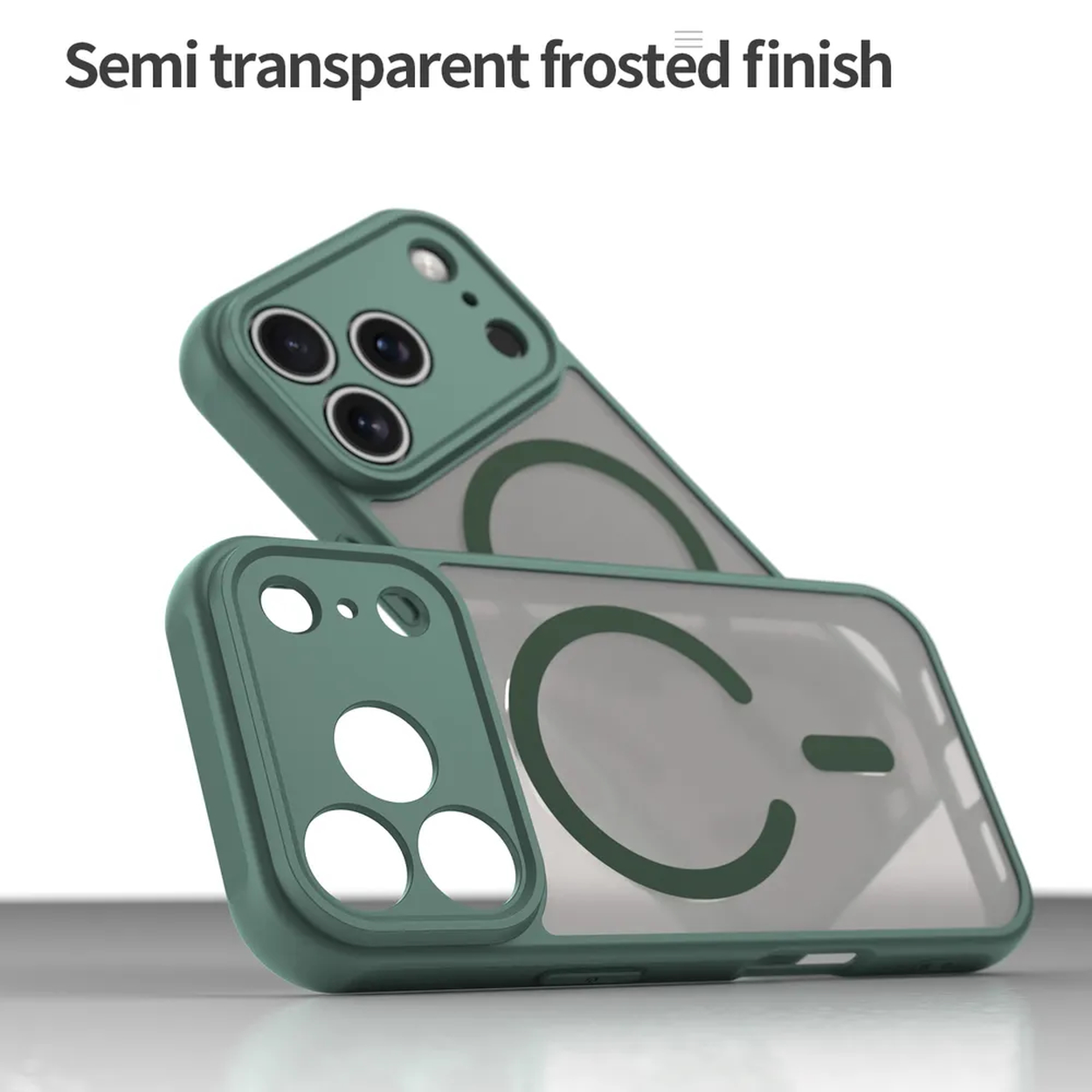 Twee groene telefoonhoesjes met transparante achterkanten zijn op elkaar gestapeld. De hoesjes hebben cirkelvormige en rechthoekige uitsparingen. De achtergrond is wit.