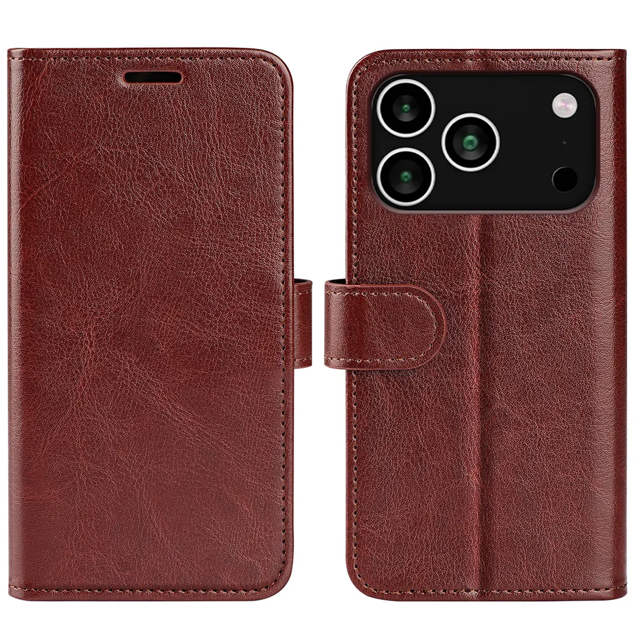 Un étui de téléphone en cuir marron ouvert, montrant la caméra du téléphone. L'étui a une fermeture magnétique.