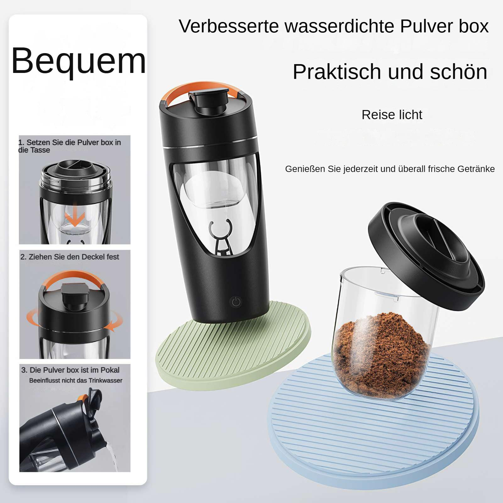 Ein schwarzer und klarer Shaker mit Pulver und Wasser. Das Bild zeigt auch die Gebrauchsanweisung.