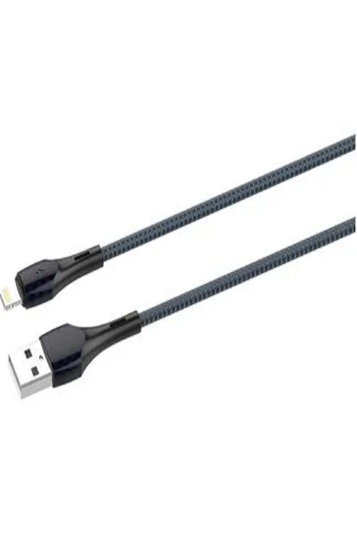 Siyah ve gri bir USB şarj kablosu. Bir ucu USB, diğeri ise bir Lightning konektörü. Beyaz arka plan.