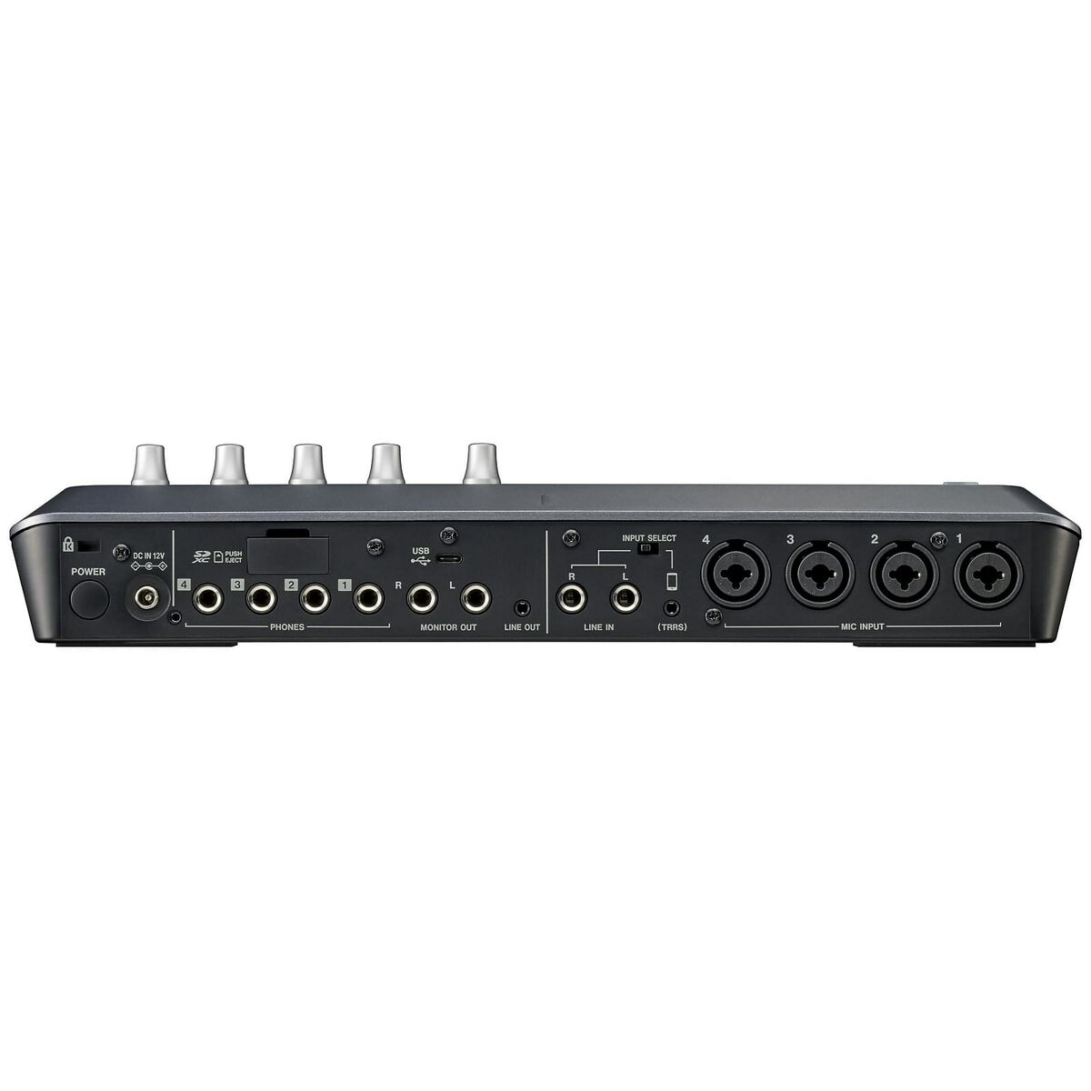 Ein schwarzer Audiomixer mit mehreren Eingangsanschlüssen, Knöpfen und Anschlüssen für Strom, Kopfhörer, Mikrofoneingang und andere Audioverbindungen.