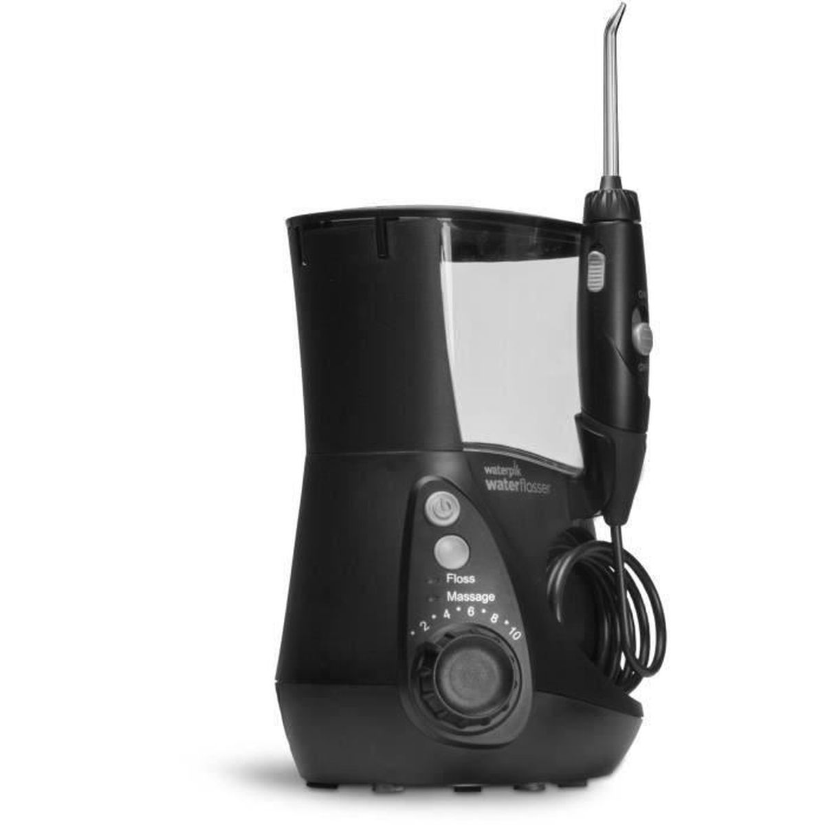 Ein schwarzer Waterpik-Wasserflosser mit abnehmbarer Düse und Bedienelementen, einschließlich Ein-/Ausschalter und Floss/Massage-Einstellungen, vor weißem Hintergrund.