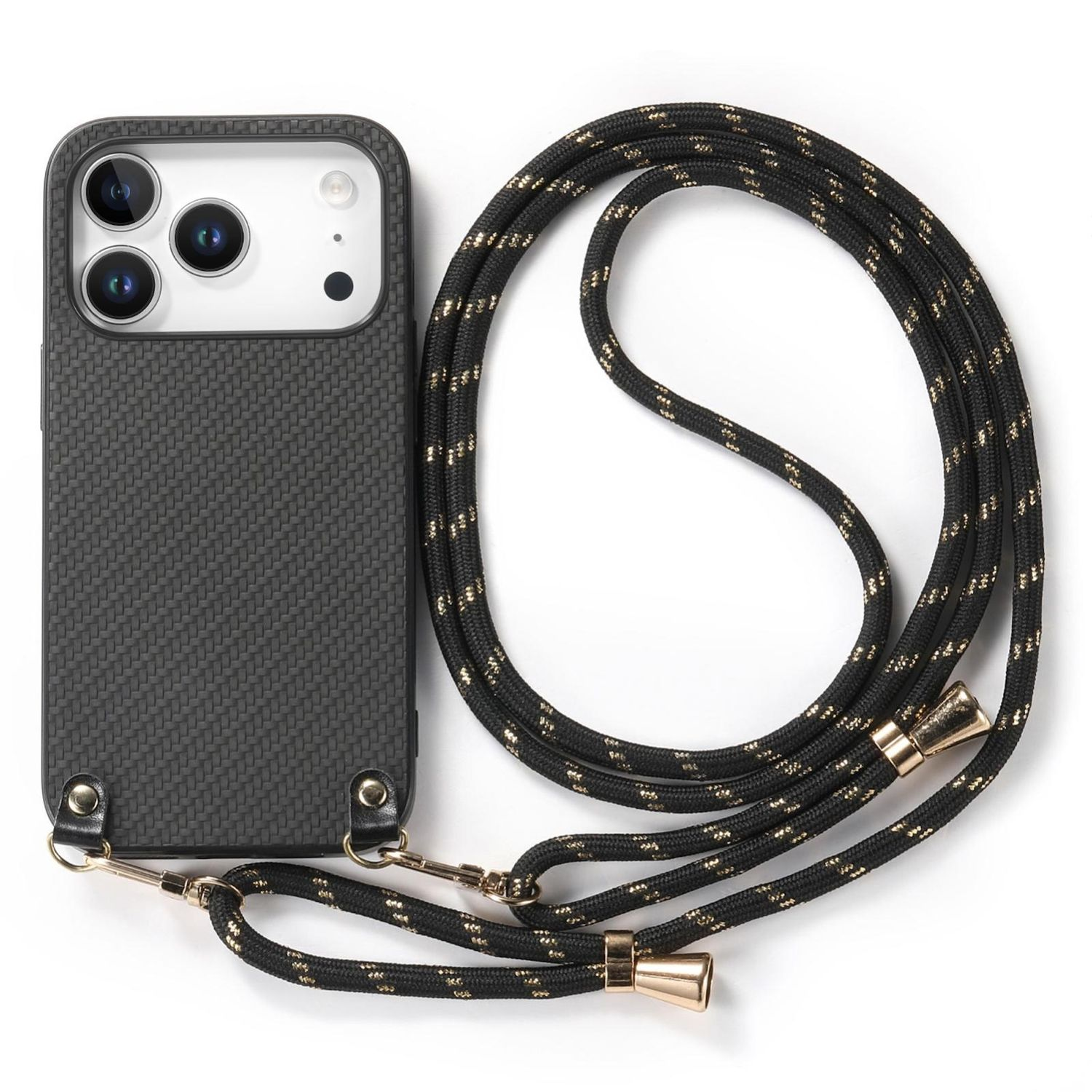 Eine schwarze Handyhülle mit Karbonfaserstruktur und einem schwarz-goldenen Seilriemen. Das Telefon hat drei Kameras.