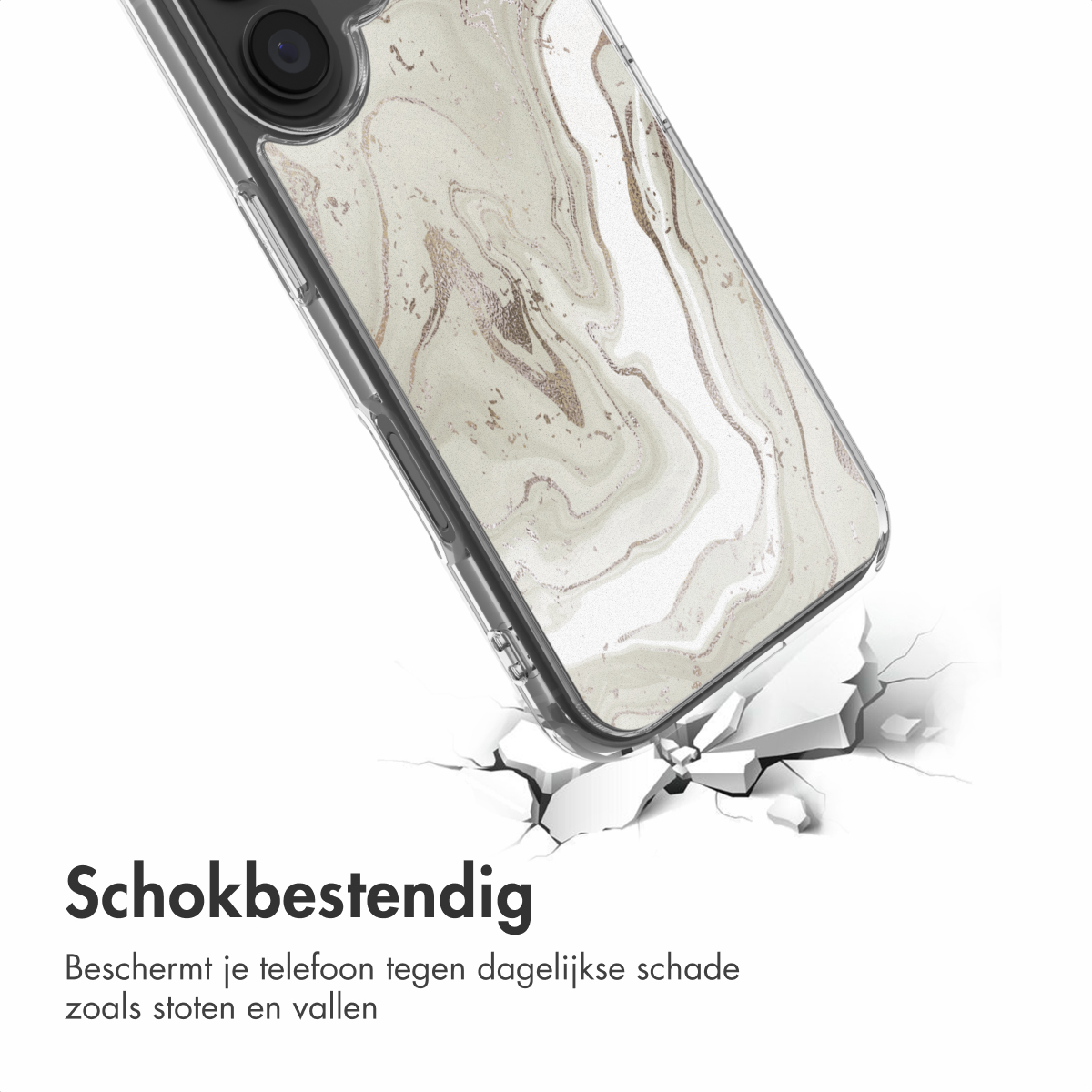Een telefoonhoesje, marmerdesign, valt en scheurt een oppervlak. De hoes is transparant met gouden en witte wervelingen.