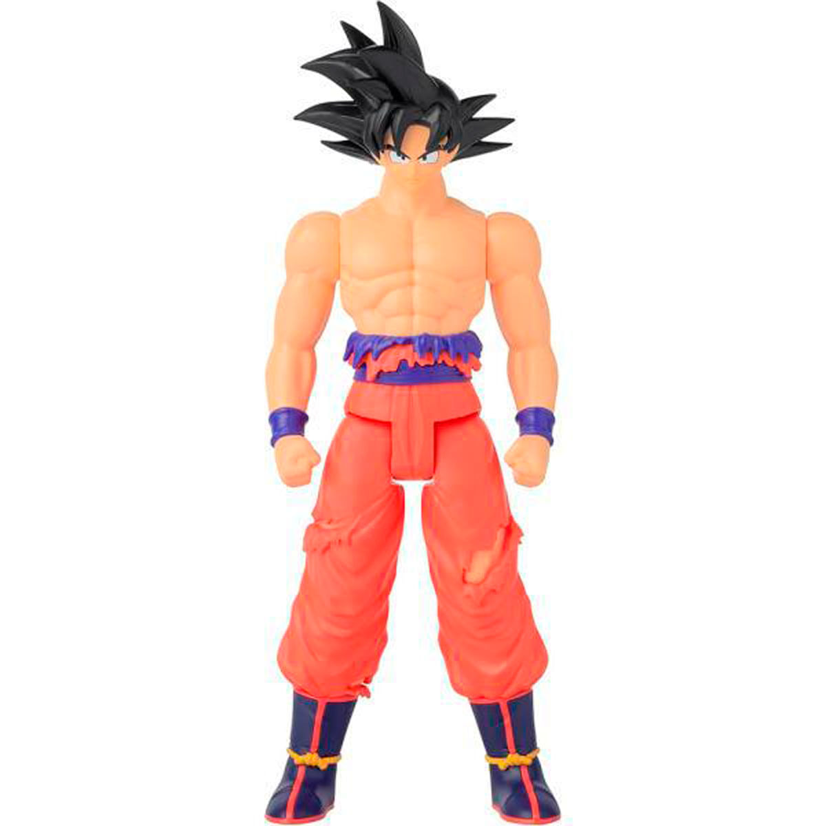 Una figura de acción de Goku de pie, pantalones naranjas, botas azules, cinturón y muñequeras azules, y cabello negro puntiagudo. El fondo es blanco.