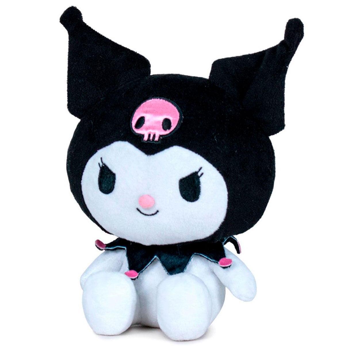 Ein Stofftier von Kuromi mit schwarzen Ohren und Kopf, weißem Gesicht und Körper, pinkem Totenkopf und schwarzem Kragen mit pinken Details.