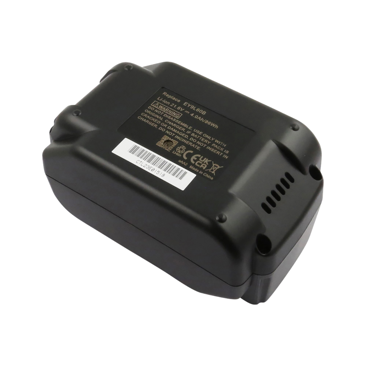 Un pacco batteria nero con etichette e testo bianchi. Contiene avvertenze. Il pacco è su una superficie bianca.