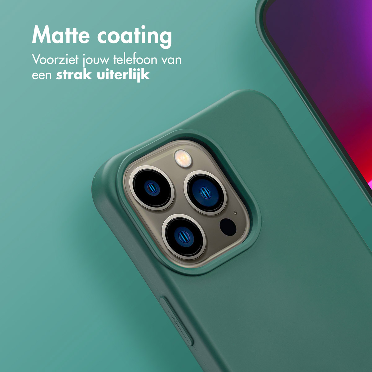 Gros plan d'une coque de téléphone verte avec un ensemble de caméras. Le fond est turquoise. Texte blanc : 'Revêtement mat'.