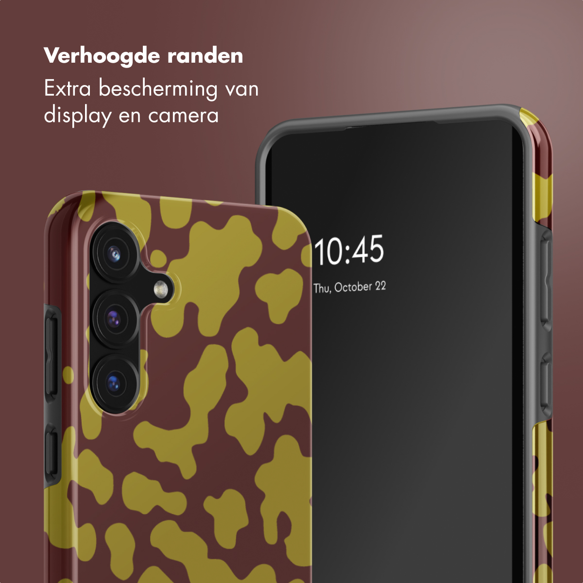 Un telefono in una custodia fantasia. La custodia ha un motivo mimetico marrone e giallo. Lo schermo del telefono mostra l'ora 10:45.